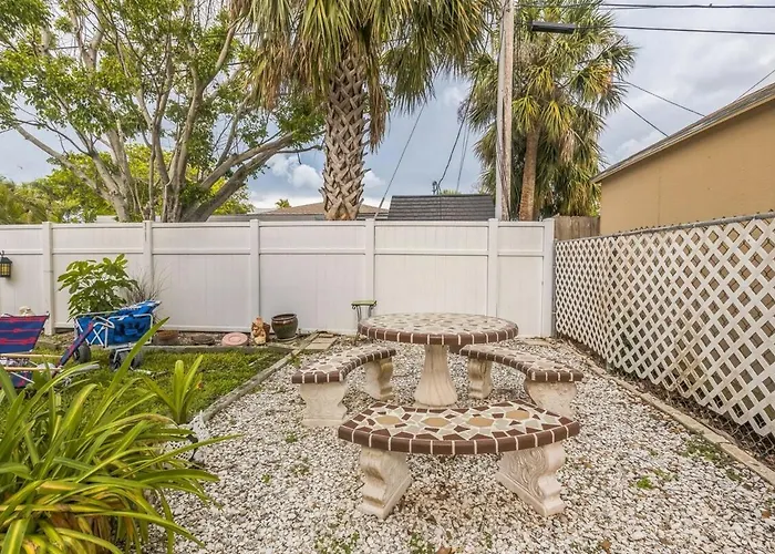 Apartamento New Luxe Private Steps 2 And Sunsets Park 2 Cars Private Quiet Unit B Clearwater Beach